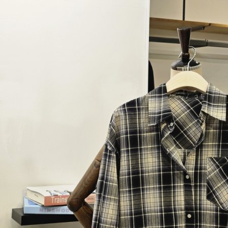 체크 스트링 블라우스