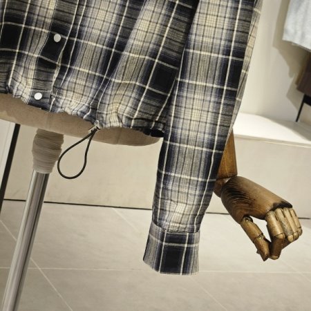 체크 스트링 블라우스