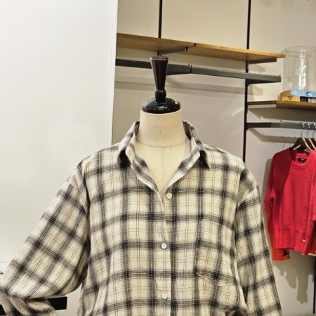 블린 체크 박시 셔츠