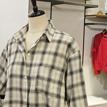 블린 체크 박시 셔츠