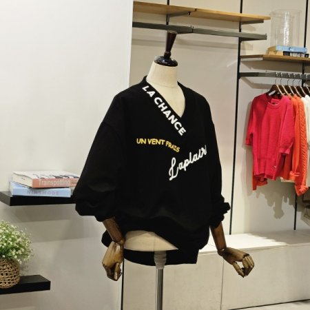 찬스 브이넥 티셔츠