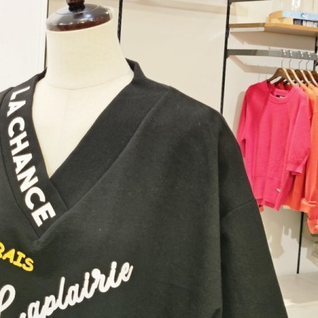 찬스 브이넥 티셔츠