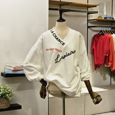 찬스 브이넥 티셔츠