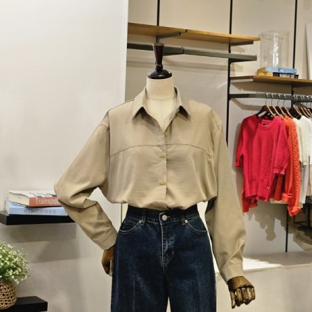 리튼 뒷 꼬임 블라우스