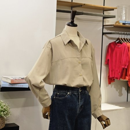 리튼 뒷 꼬임 블라우스