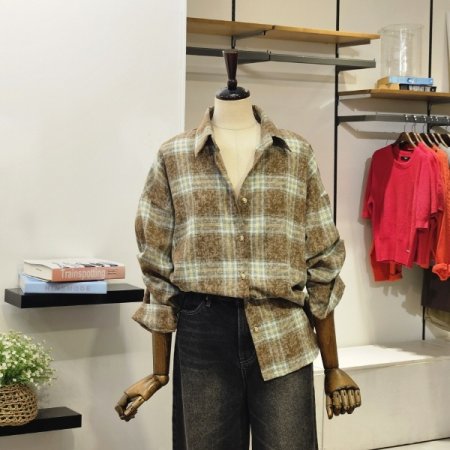 초크 슈가 체크 블라우스