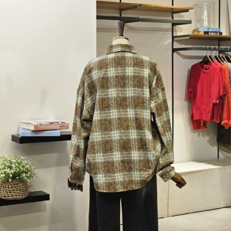 초크 슈가 체크 블라우스