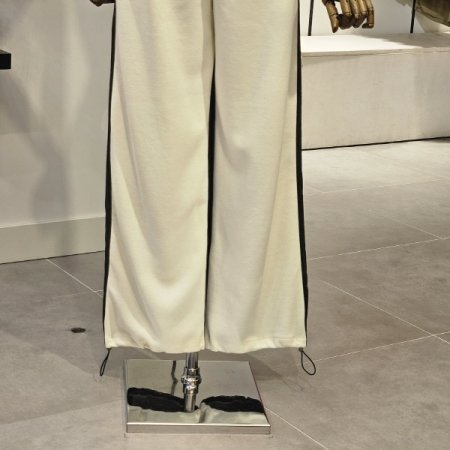 베니르탱 배색 팬츠