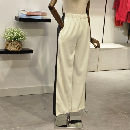 베니르탱 배색 팬츠