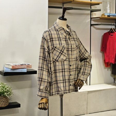 일로니 체크 남방