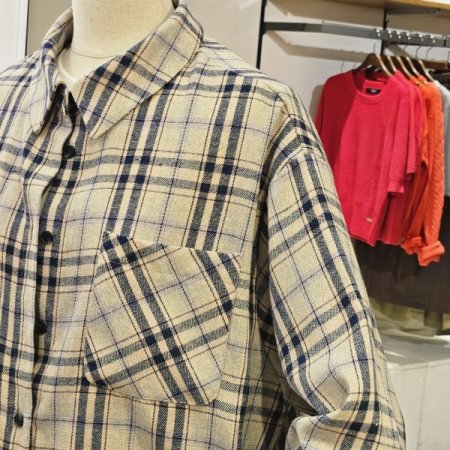 일로니 체크 남방