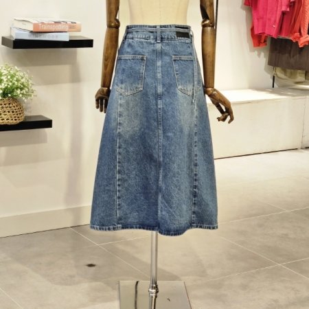 벨티드 슬릿 데님 스커트