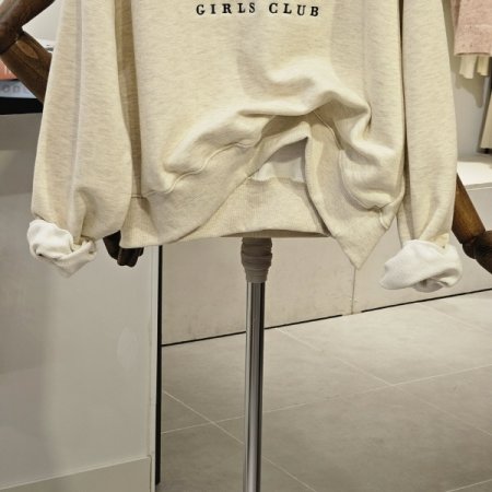 걸스 클럽 맨투맨