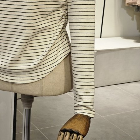 스트라이프 반넥 티셔츠