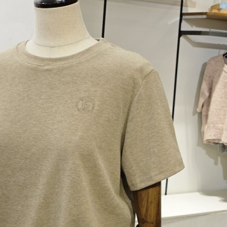 피치 기모 자수 반팔 티셔츠