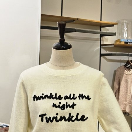 프론트 레터링 니트