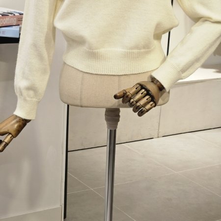 프론트 레터링 니트