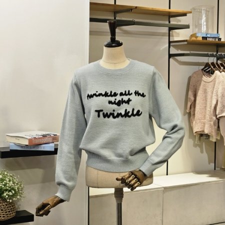 프론트 레터링 니트