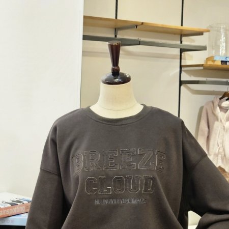 클라우드 루즈핏 맨투맨