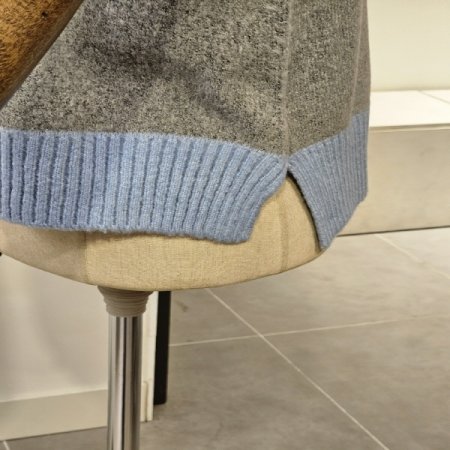 페트릿 브이넥 니트 베스트