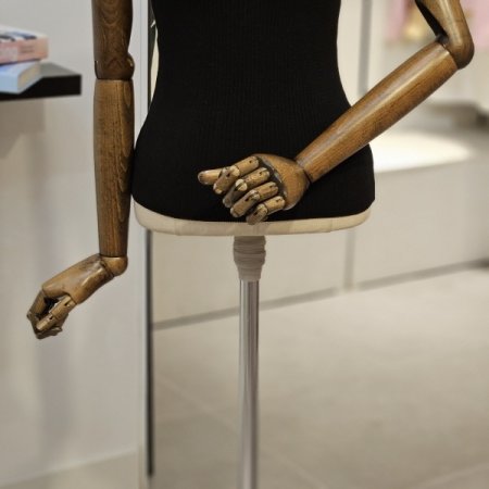 금속 장식 골지 탑니트