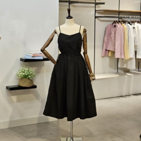 끈 랜드 플리츠 원피스