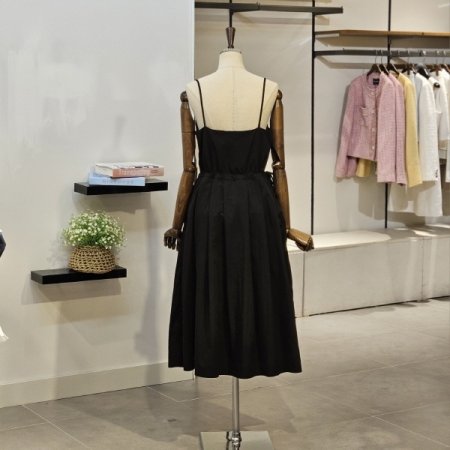 끈 랜드 플리츠 원피스