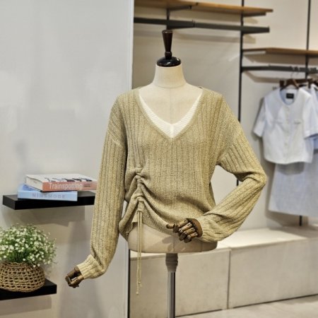 위즈 레이어드 브이넥 니트