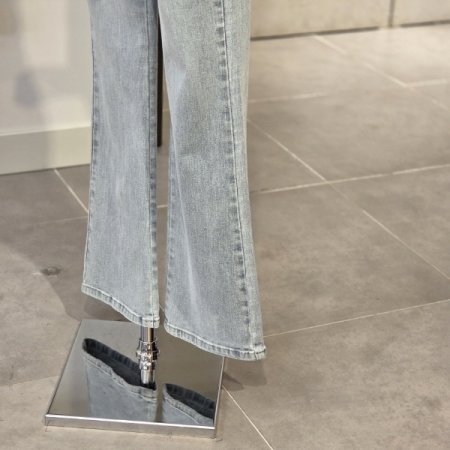 부츠컷 데님 팬츠