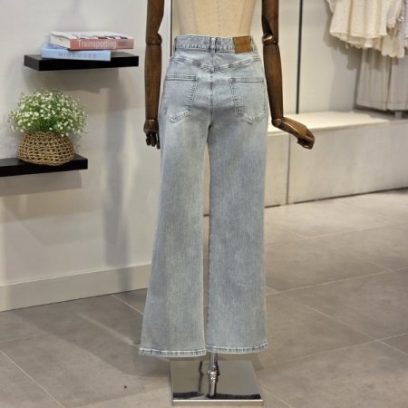 부츠컷 데님 팬츠