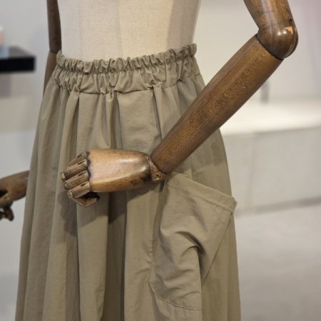 볼룬 포켓 롱 스커트