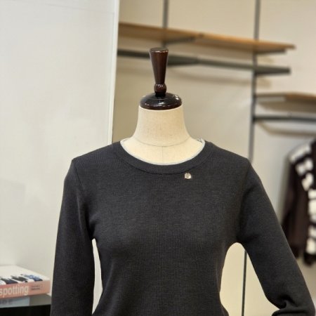 네크배색 기본 라운드 니트