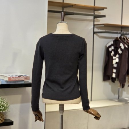 네크배색 기본 라운드 니트