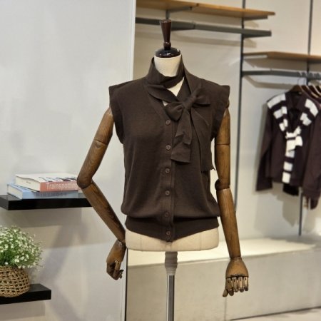 타이세트 V넥 니트 조끼