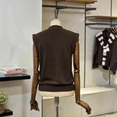 타이세트 V넥 니트 조끼