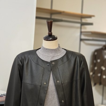 칼라 리스다크 레더 자켓