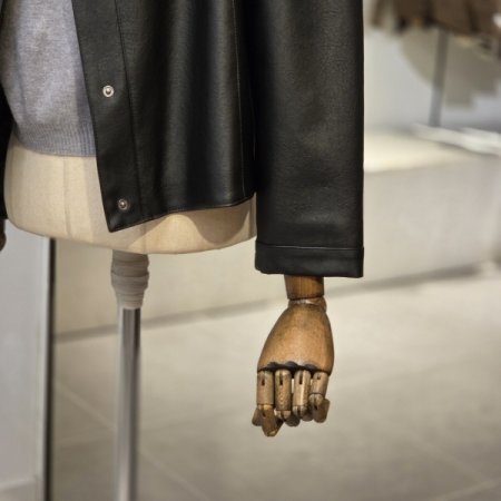 칼라 리스다크 레더 자켓