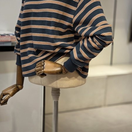 써드라인 단가라 맨투맨