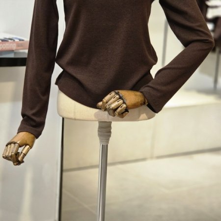 레이어드 버튼 장식 티셔츠