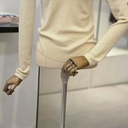 라인 배색 라운드 니트