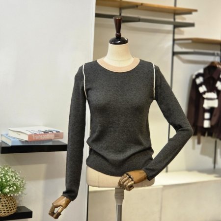 라인 배색 라운드 니트