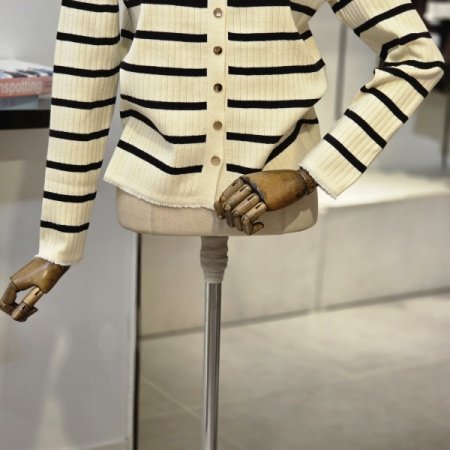 금속 버튼 단가라 가디건