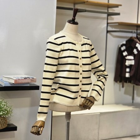 금속 버튼 단가라 가디건