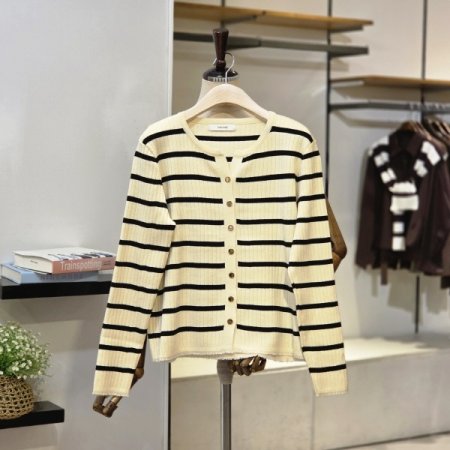 금속 버튼 단가라 가디건