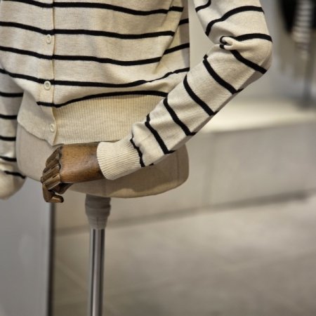 배색 라인 줄무늬 가디건