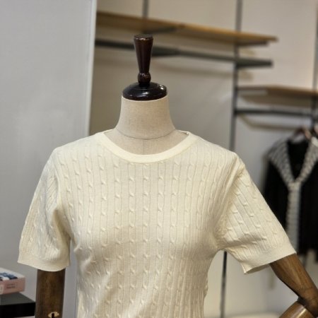 케이블 라운드 반팔 니트