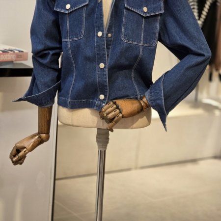 포켓 절개 스티치 데님 자켓