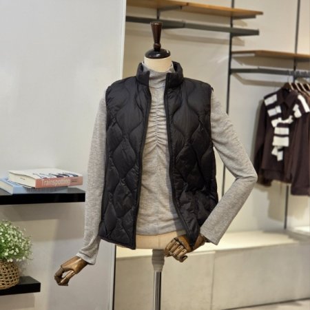 라운드 퀄팅 다운 베스트