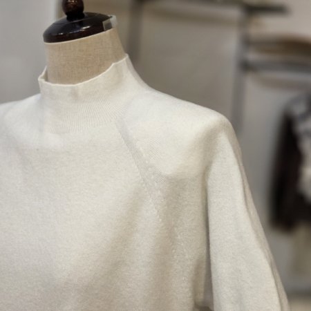 반목 5부 소매 홀가먼트 니트