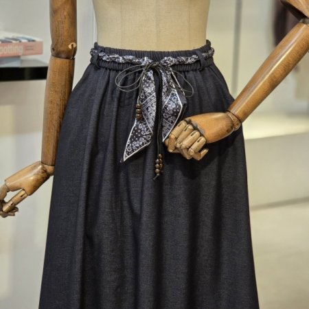 엔틱 벨트 데님 스커트